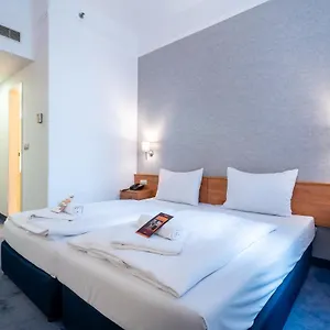 golden-park-hotel.inbudapesthotels.com/